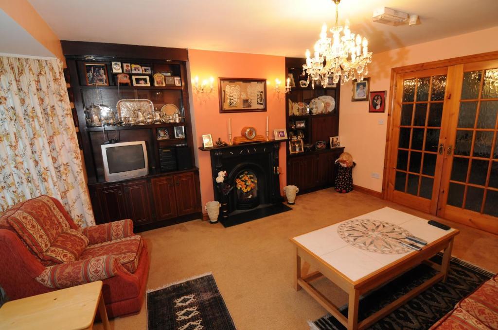 Bunratty Arms B&B Экстерьер фото